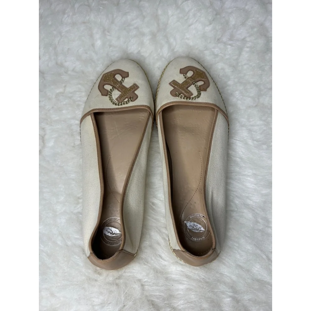 Nurture Beige Chained Anchor Leather Trim Slip On Gold Accents Flats Women 8.5 M
